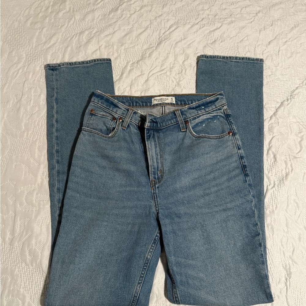 Abercrombie & Fitch Ultra High Waist 90’s Slim Straight Jeans 4 Long